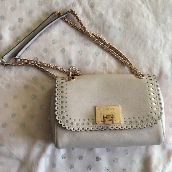 Michael Kors pink purse - Picture 1 of 4